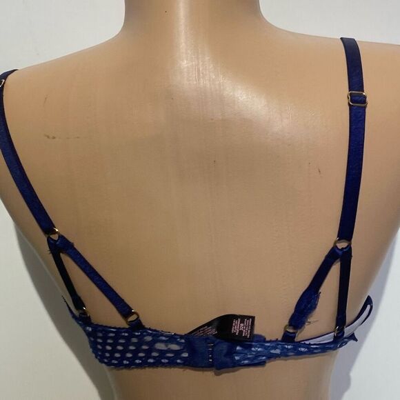 Victoria's Secret Women's Blue White Very Sexy Lace Strappy Push Up Bra Size 32B - Picture 4 of 9